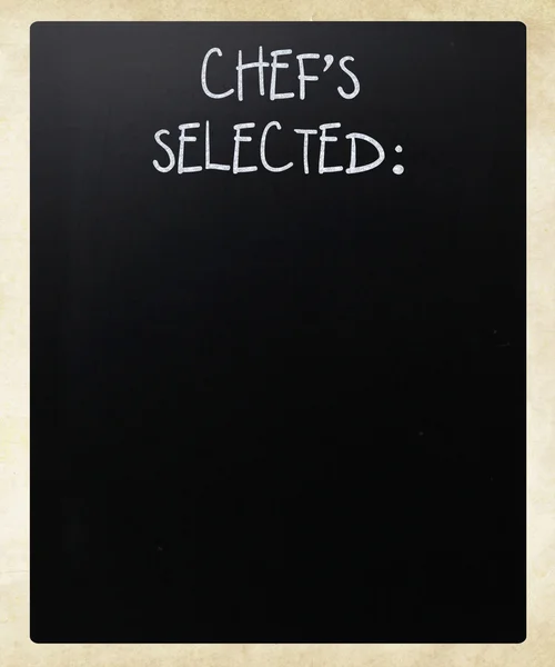 "Şef's Selected" bir tahta üzerinde beyaz tebeşir ile el yazısı — Stok fotoğraf