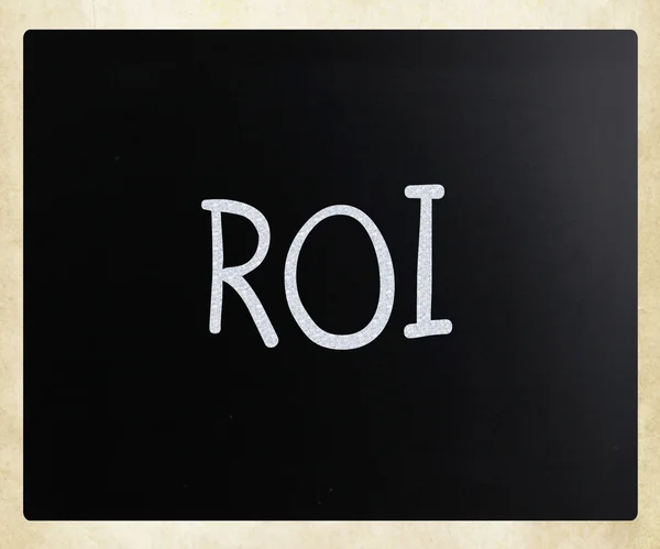 「roi」黒板に白いチョークで手書きの単語 — ストック写真
