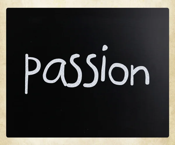 "Vášeň "psaná bílou křídou na tabuli — Stock fotografie
