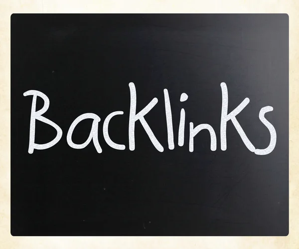 "Backlinks "escrito a mano con tiza blanca en una pizarra —  Fotos de Stock