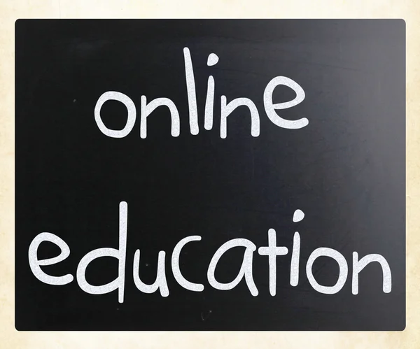オンライン教育 黒板に白チョークで手書き — ストック写真