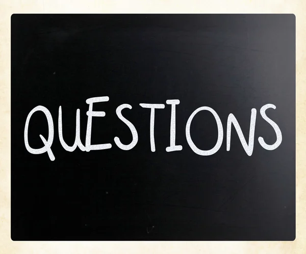 Kelime "soruları üzerinde bir blackboar Beyaz tebeşir ile el yazısı" — Stok fotoğraf
