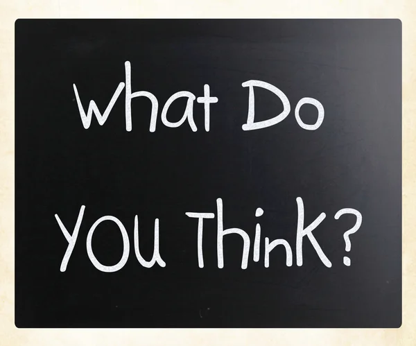 "Wat denk je? "handgeschreven met wit krijt op een blackboar — Stockfoto