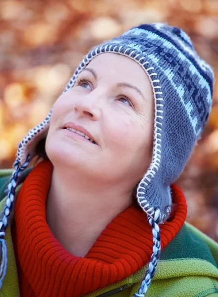 Middle aged woman outdoor — Stock Photo, Image