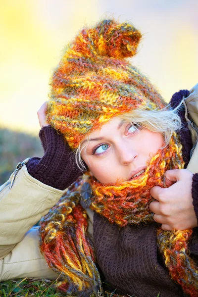 Herfst vrouw portret — Stockfoto