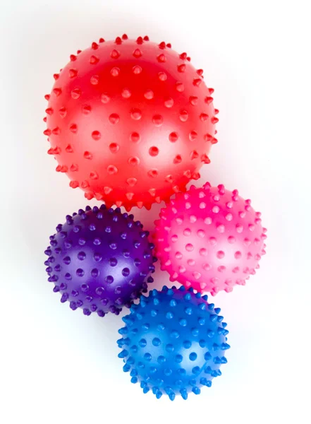 Яйца игрушки разноцветные с булавками — стоковое фото
