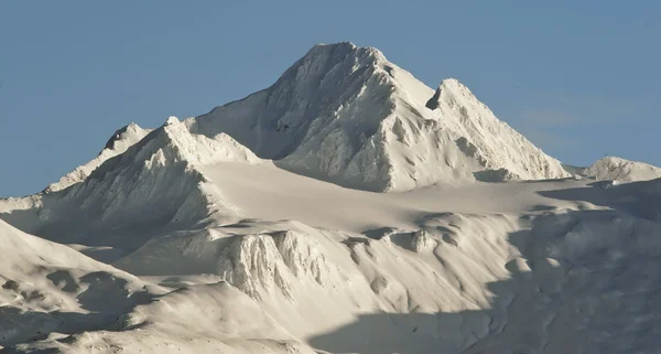 Berge in alaska — Stockfoto
