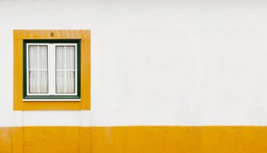 yeşil ve sarı penceresi
