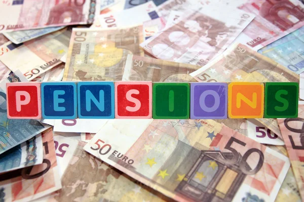 Pensões em letras maiúsculas com euros — Fotografia de Stock