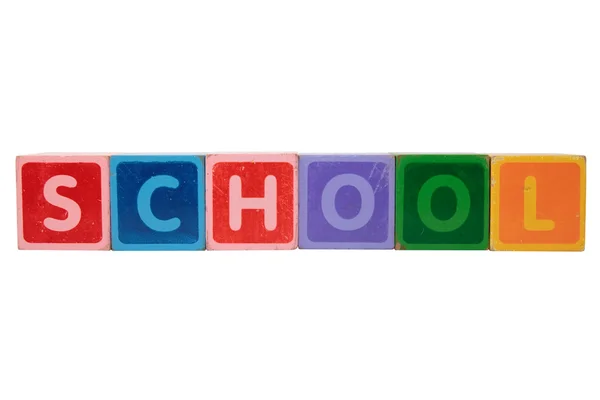 Escuela en letras de bloques de juguete — Foto de Stock