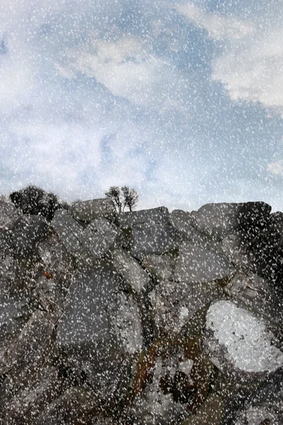 Maaseudun lumimyrsky — kuvapankkivalokuva