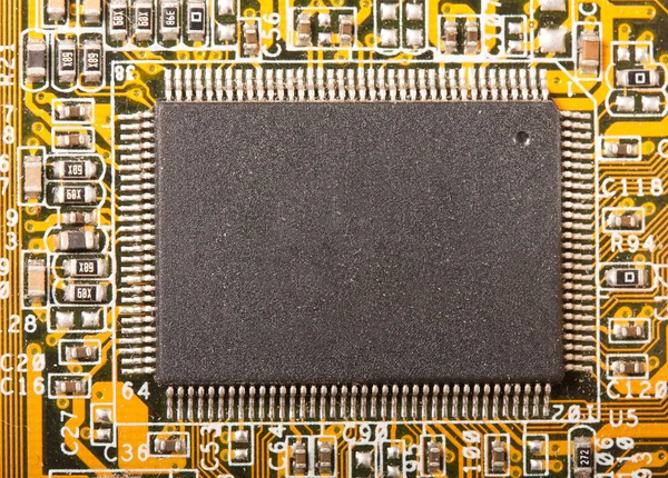回路基板上の電子チップ — ストック写真