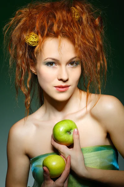 Alma szexuális gyönyörű vörös hajú lány portréja — Stock Fotó