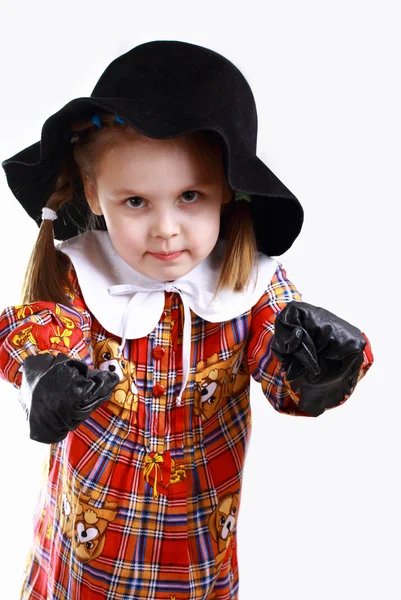Una ragazzina con il cappello boxe — Foto Stock