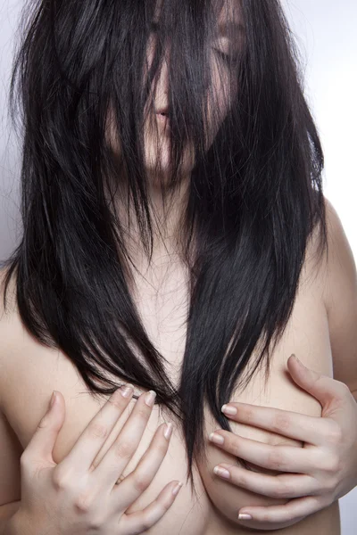 Krásná mladá akty dívka s velkými prsy — Stock fotografie