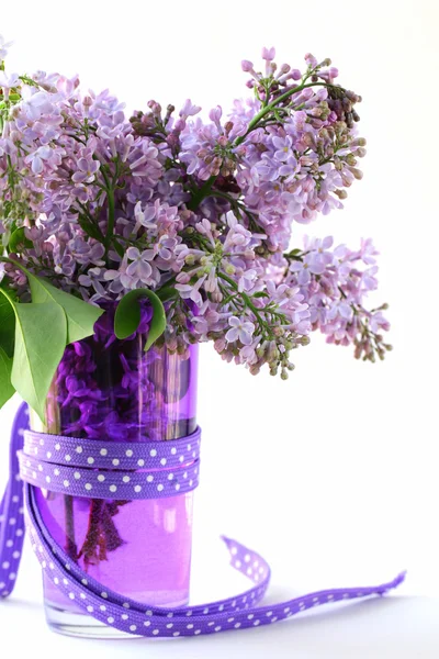 紫色のライラックの花の束 — ストック写真