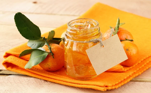 Orange hemgjord sylt marmelad i glasburk — Stockfoto