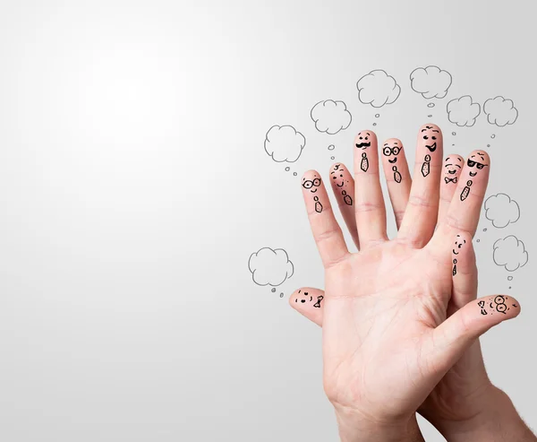 Sonrisas de dedo con burbujas de habla . — Foto de Stock