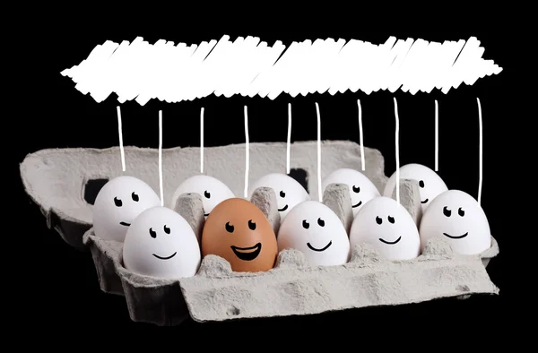 Heureux groupe d'œufs avec copyspace — Photo