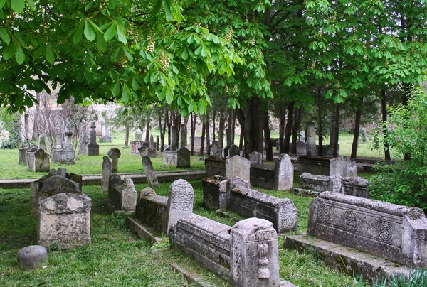 Antico cimitero musulmano — Foto Stock