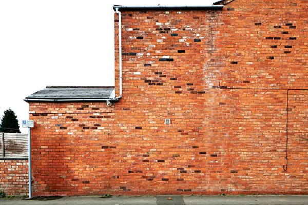 Bakstenen muur oude en vuile — Stockfoto