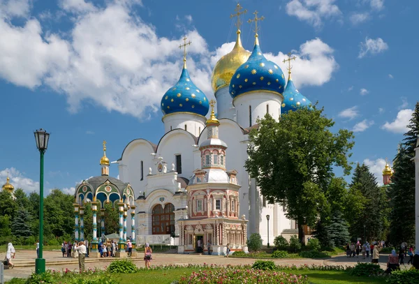 Assumption Cathedral in Trinity Sergius Lavra — Stock Photo, Image