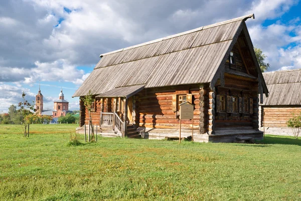 Rosyjski domu w Muzeum arcydzieł drewniane — Zdjęcie stockowe