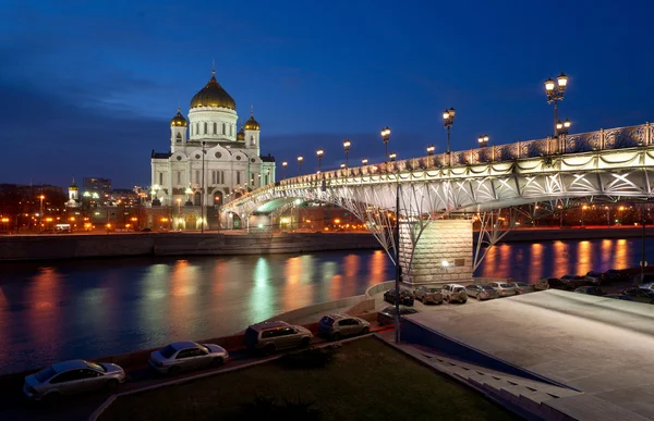Katedralen Kristus Frälsaren och patriarshy bro — Stockfoto