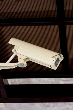 CCTV kameraları binanın içinde