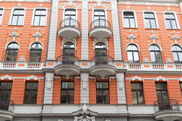 Fachada do antigo edifício em Riga — Fotografia de Stock