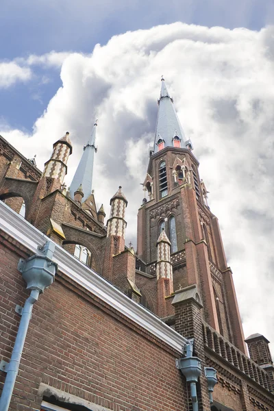 Церква в місті Delft в Нідерландах — стокове фото