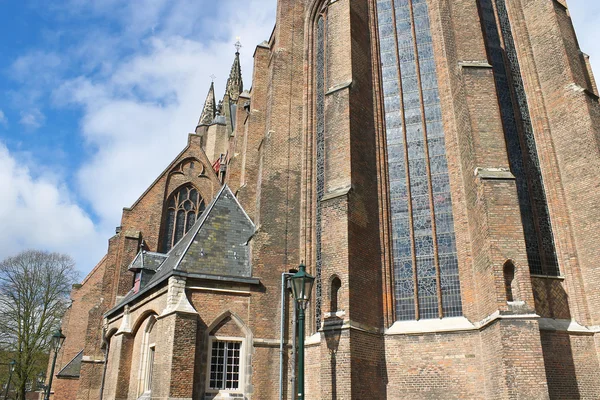 Oude kerk in delft. Nederland — Stockfoto