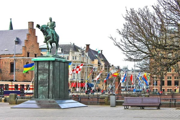 Estátua equestre do rei Guilherme II, a Haia. Países Baixos — Fotografia de Stock
