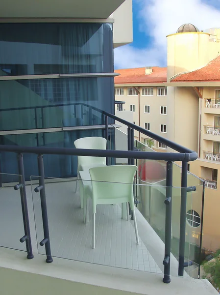 Balkon eines modernen Gebäudes — Stockfoto