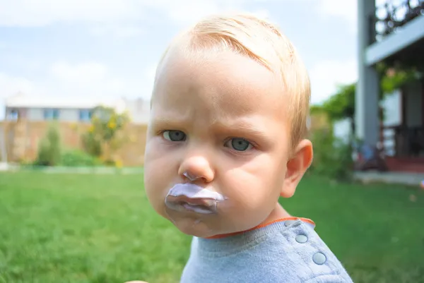 Bébé pendant l'allaitement — Photo