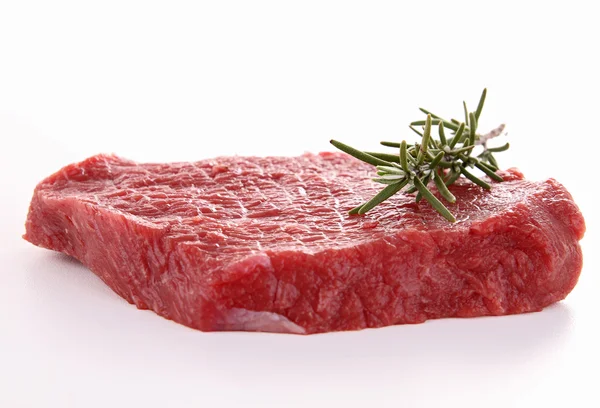 Bifteck de boeuf cru — Photo