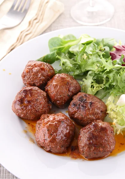 Köttbullar och sås — Stockfoto