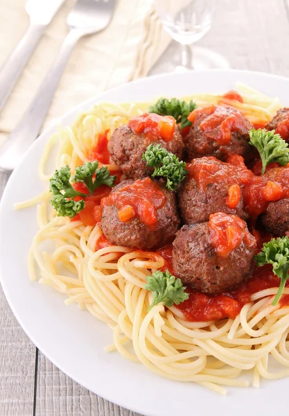 Spaghete și chiftele — Fotografie, imagine de stoc