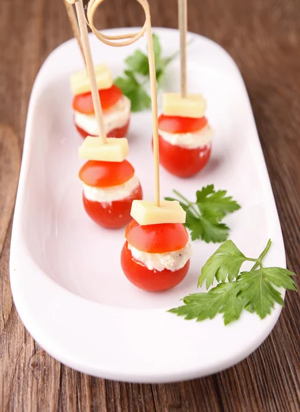 Förrätt, tomat och ost — Stockfoto