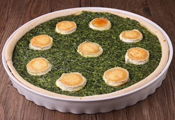 Baked spinach quiche — Stock Photo, Image