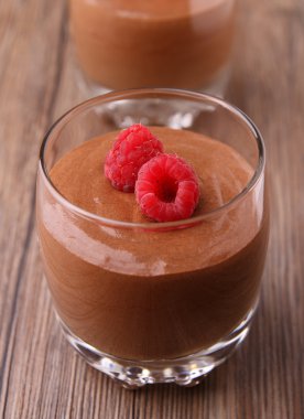 Chocolate mousse and raspberry clipart