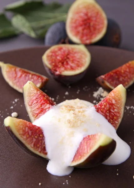 Dessert,fig and cream — Stok fotoğraf