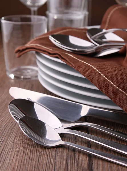 Cutlery,plates and glasses — Stock Photo, Image
