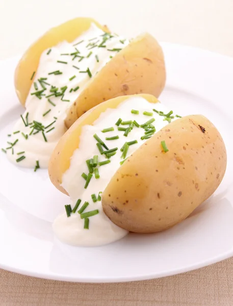 Aardappel met room en bieslook — Stockfoto