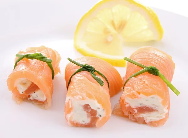 Delicious salmon roll with cheese — Stock Photo, Image