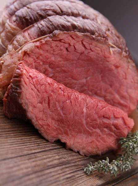 Carne assada gourmet — Fotografia de Stock