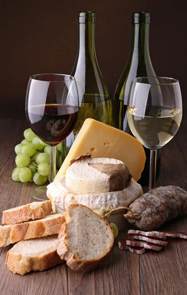 Сиру і вина — стокове фото