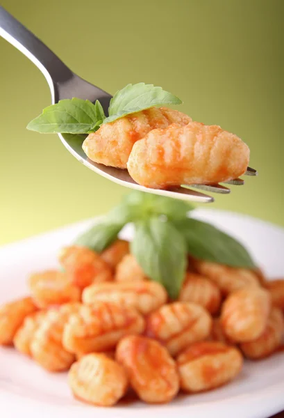 Gnocchi és paradicsom szósszal — Stock Fotó