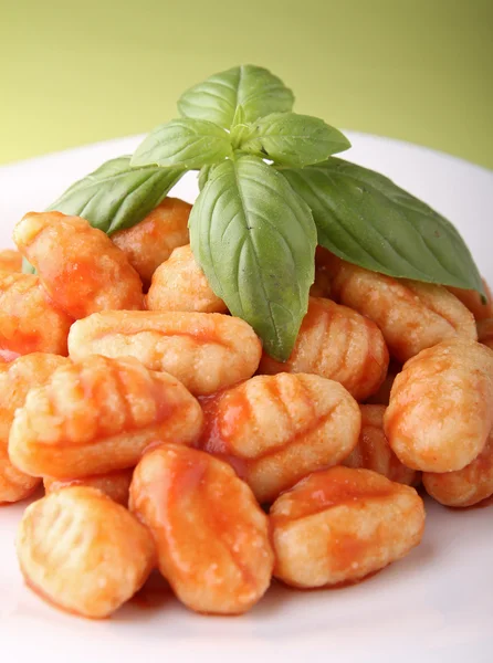 Gnocchi och tomatsås — Stockfoto