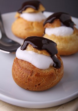 profiterol